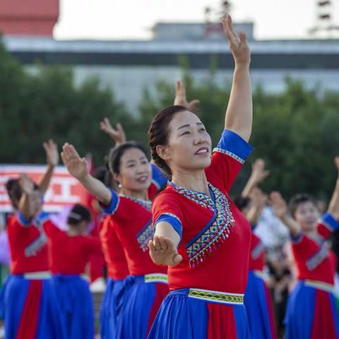 7.23三江广场舞蹈演出掠影