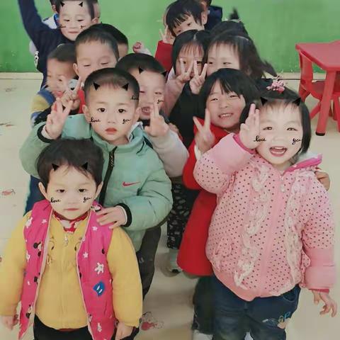 小天鹅幼儿园(东校区）果果班，宝贝们，周末愉快哦！