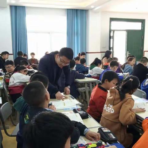 马岗实验小学2019年上半年数学教研活动（二）—盛继军老师党员示范课