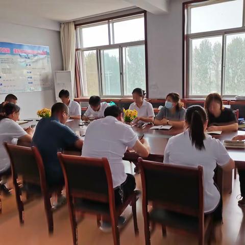 头道河镇中心小学校园安全，民主生活会