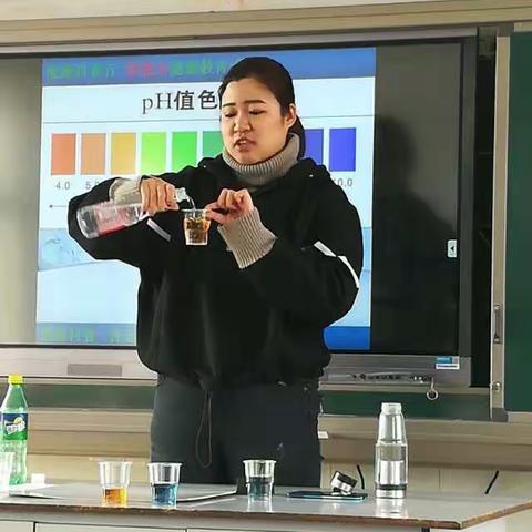 南乐乡小学急救知识培训课