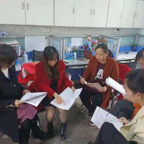 复习研讨促教学，集思广益提质量——南阳市三十九小学数学教研组复习研讨