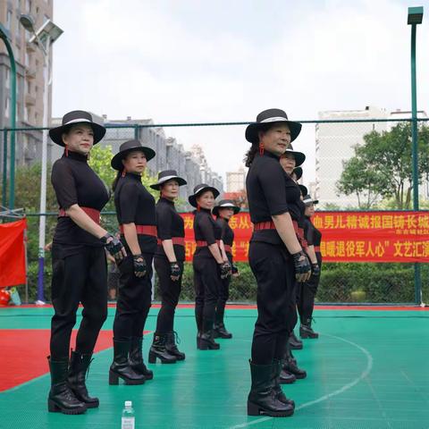 东古城社区开展“共庆八一建军节，温暖退役军人心”文艺汇演