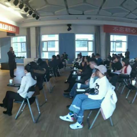 中国关工委“帮孩子赢在未来”中央公园幼儿园专题报告会