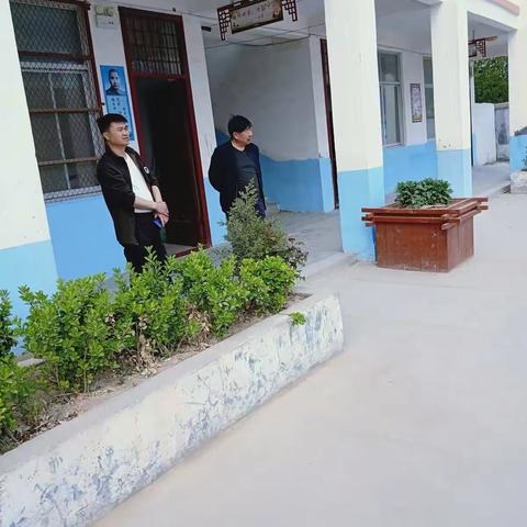 赵村乡中心校业务安全检查___孟楼小学
