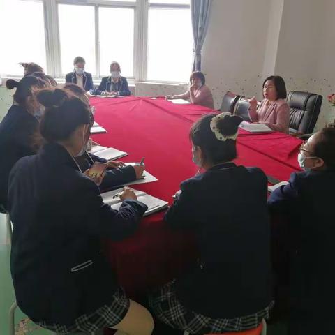 开发区一中附属幼儿疫情防控会议