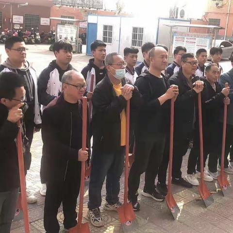 新密三高安全教育周防汛救灾安全演练