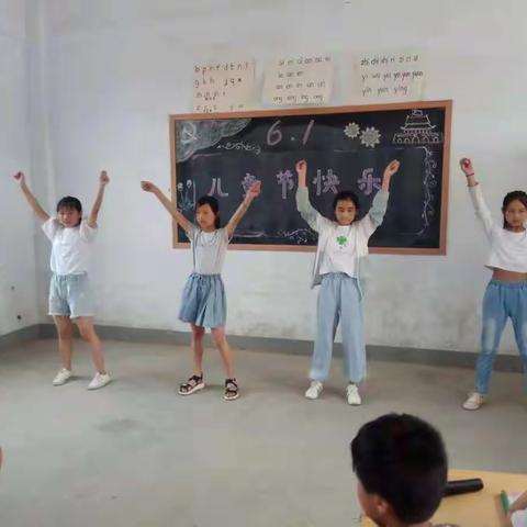 黄洼小学的美篇