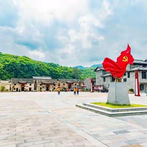 党员老师讲党史《半条棉被的故事》    西安市高新区第十九初级中学 石阿敏