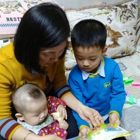 小四班亲子阅读活动记录～