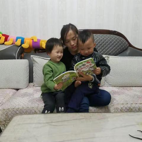 小四班亲子阅读周末版