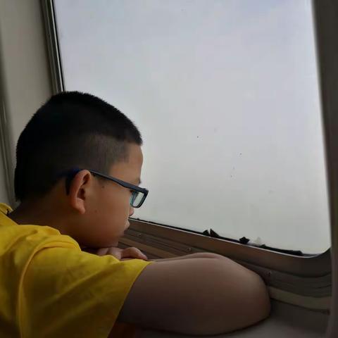 隔海相望（副本）