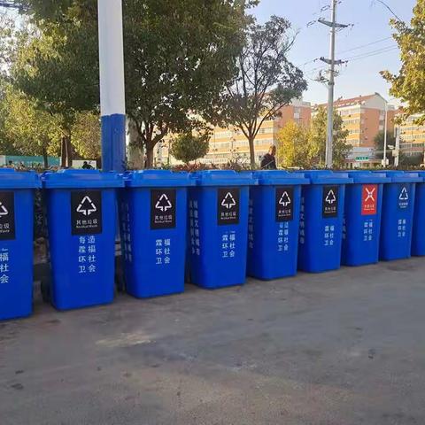 金乡县市容环卫服务中心： 规范垃圾分类标识 积极推进垃圾分类工作
