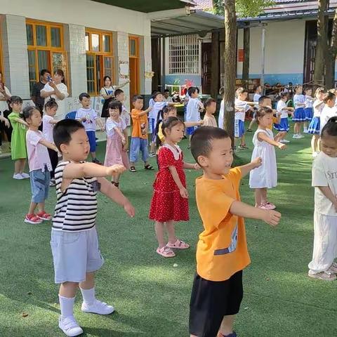 黄珠洲中心幼儿园中班家长会