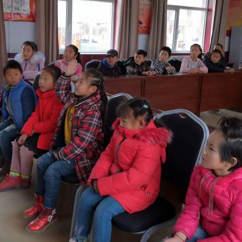 纳林套海学校开展“民族·团结·进步”主题活动