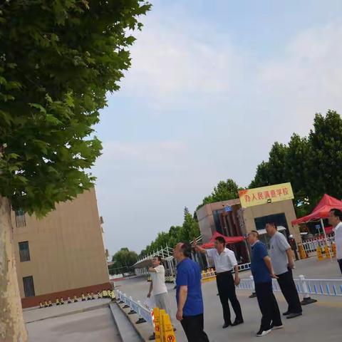 二十里铺中学校舍安全大检查