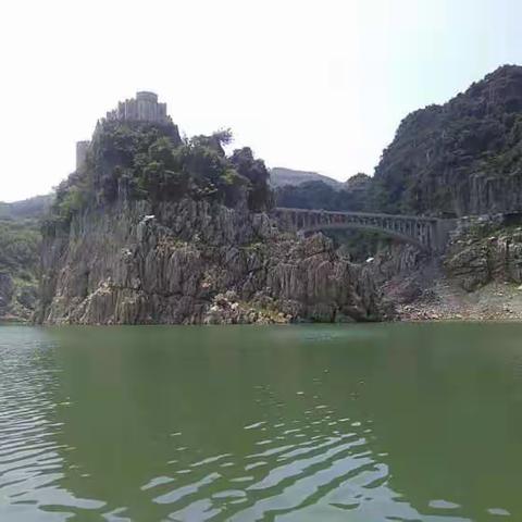 2016 暑期自驾游（3）当万峰连成林 万峰浸入湖展现在眼前时……发布于 2016-08-05