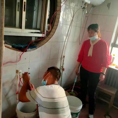 【我为群众办实事】建设西路社区:炎夏无水居民愁，接诉即办解民忧。（副本）