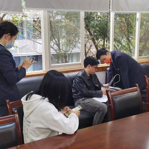 一支行营业部急客户所急，提供上门服务