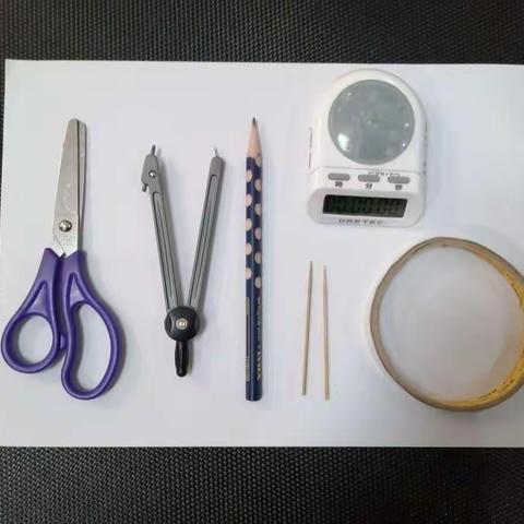 "牛转乾坤":陀螺制作与研究---三(8)班 孙炜程