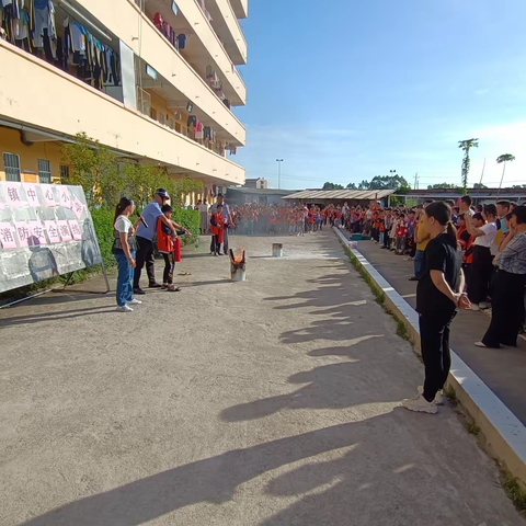 大里镇中心小学 2021年秋季期“消防演练”活动