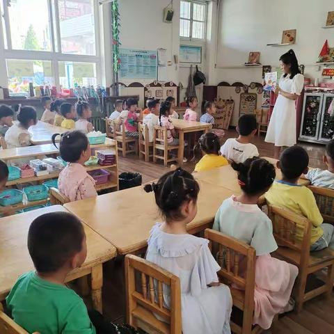 安全在家，与爱同行——平罗一幼小班组居家安全教育活动