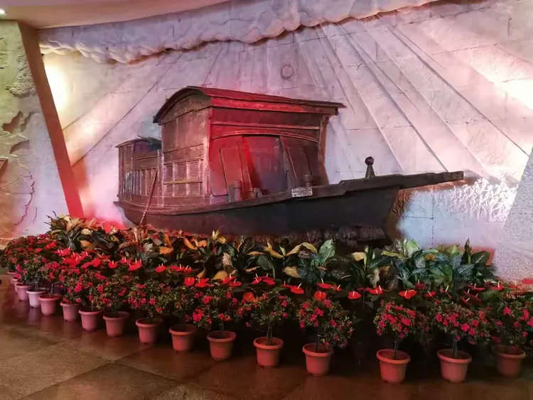 浙江省杭州市急救中心第三党支部参观中共“一大”纪念馆、南湖红船会址