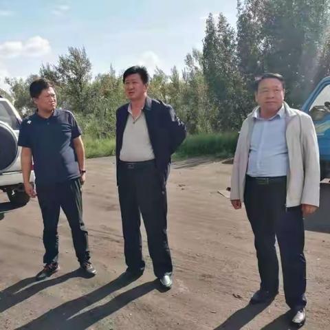 李军同志调研督导喇嘛湾镇运输车辆管理和矿管税费征收工作