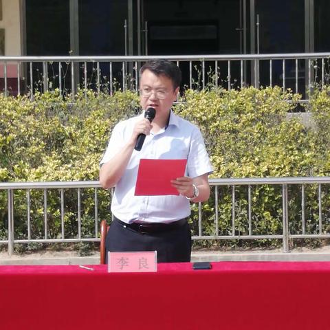 爱心捐赠  情暖校园——西和县“东西部协作项目”物资捐赠仪式在十里初中举行