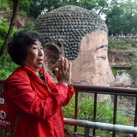 相约蜀地 畅游天府 ，﻿(五)乐山大佛