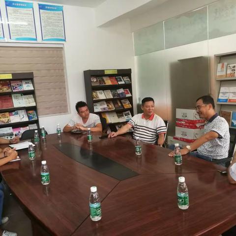 三亚综合执法资讯：赴天涯区台楼村推进扶贫攻坚各项工作