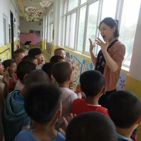 马村乡宅刘中心小学“新乡师德先进群体”学习活动