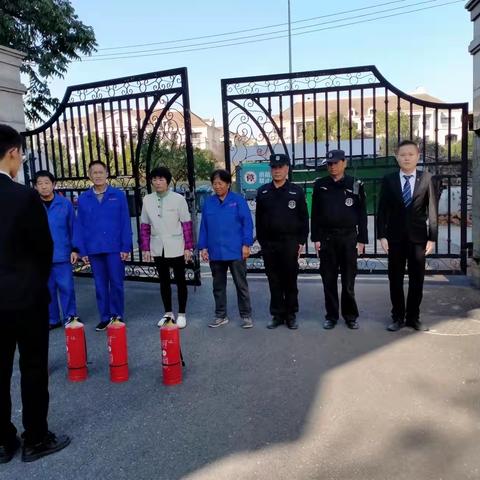 ——✦消⃞防⃞宣⃞传⃞月⃞✦——  防 | 🧯品尚服务🧯   患 |  演练有方 应急不慌  未 |  心系安全 让家更好  燃