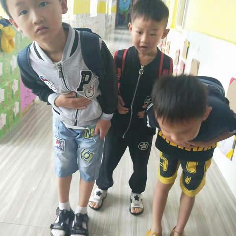 金太阳幼儿园彩虹二班的小可爱们