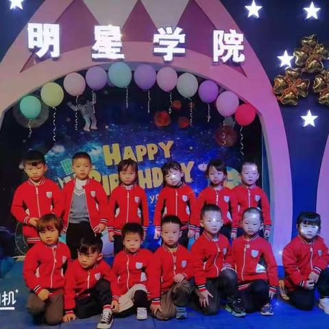 天乐幼儿园2021户外拓展活动        【 中、大班宝贝照片 】