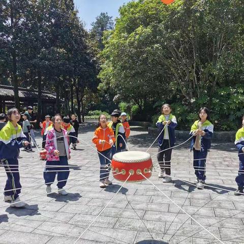 莲花小学四年级10班紫霞岩研学活动