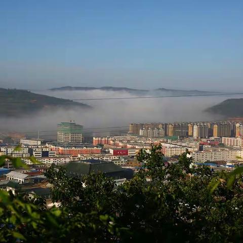 小城雾景