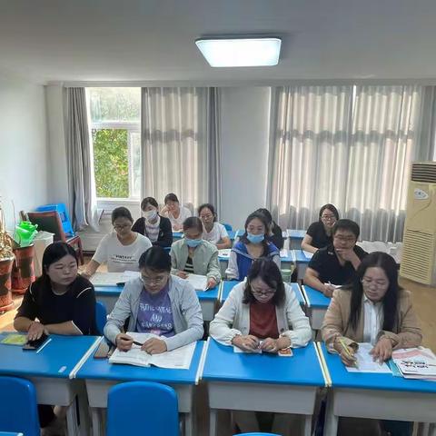 合力精耕 推动“一课一研”向纵深发展