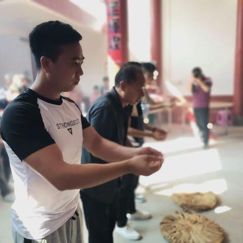 彥贞堂落成：迎客、座谈