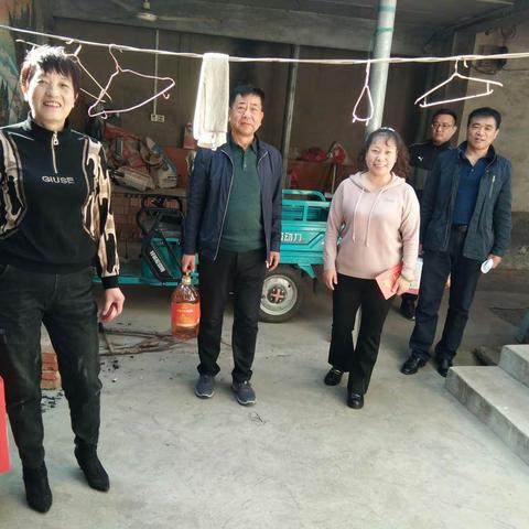 腊山计生协走访慰问计生特扶家庭人员