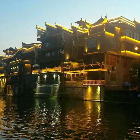 秋风起，思更浓！