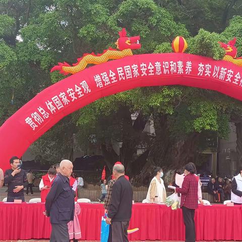 县信访局开展《信访工作条例》宣传活动