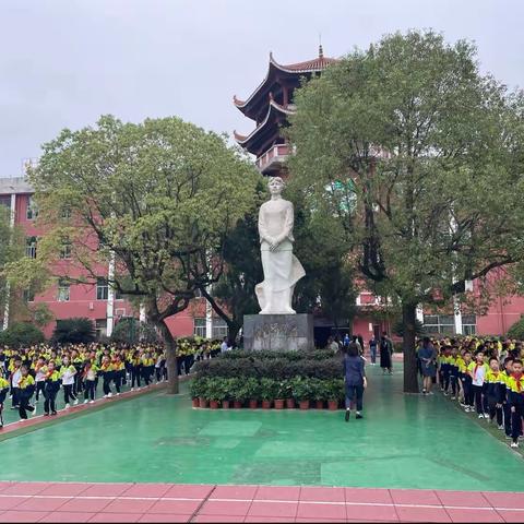 精心求学，博采众长--记德育国培第三日