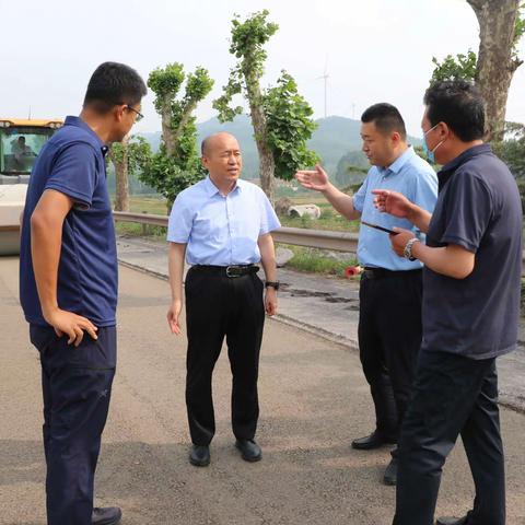 市委书记张建伟调度省道220平日线诸城皇华至诸城青岛界段路面改造工程