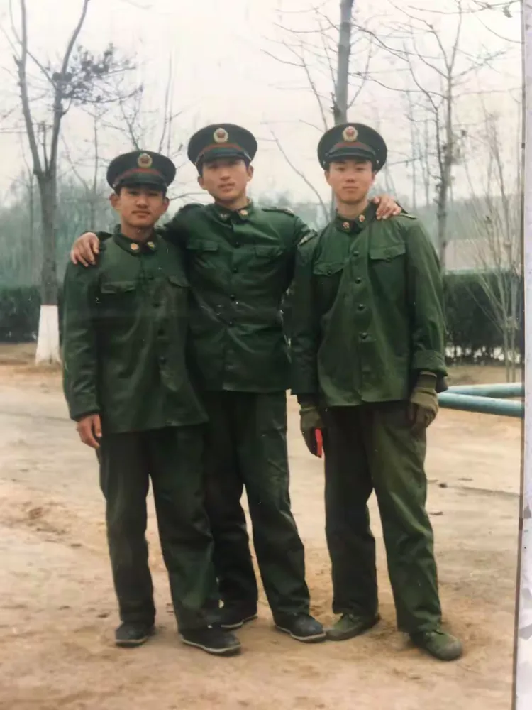 纪念三十五年，战友情谊重如山！