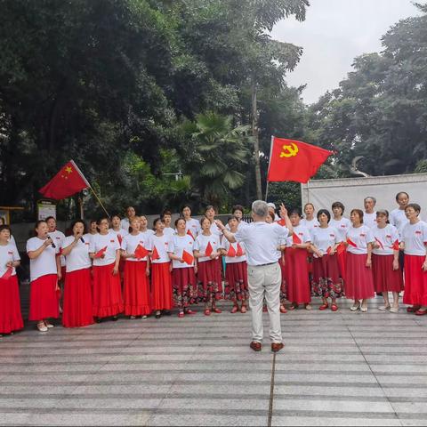 土湾街道滨江社区举行庆祝中国共产党成立100周年革命歌曲传唱活动