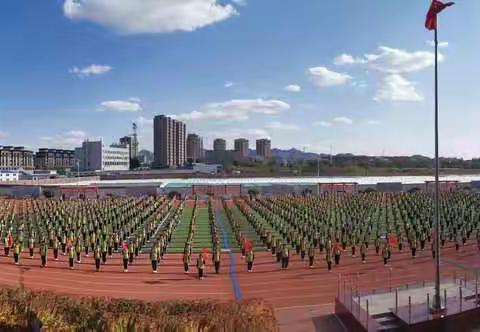 长江路小学“从小学先锋  长大做先锋  ” 主题教育活动暨新队员入队仪式