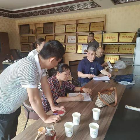省畜牧兽医局蜂产品原料质量安全风险评估（抽样）工作