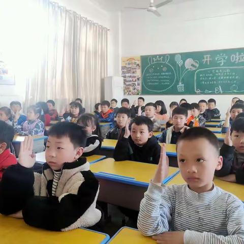 “以棋育人 乐在‘棋’中”     陈营镇中心小学围棋开课了