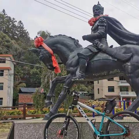 走近严氏宗祠鸿墘祠